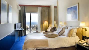 Classic Double or Twin Room, Sea View | Minibar, in-room safe, desk, blackout drapes