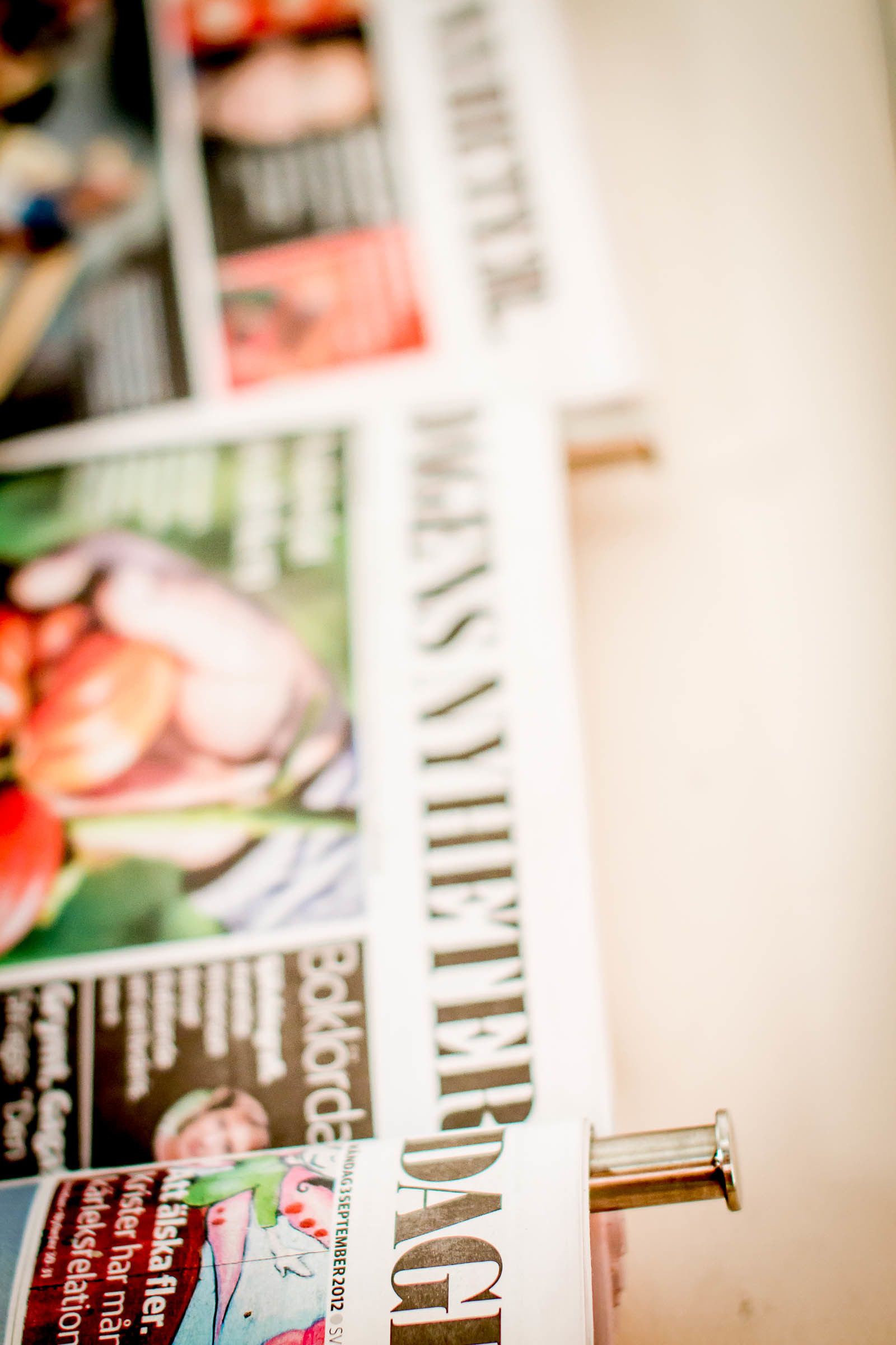 A magazine with a visible article titled "Bokkola."