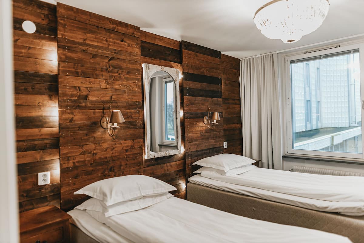 twin room extra comfort | 1 bedroom, premium bedding, select comfort beds, free minibar