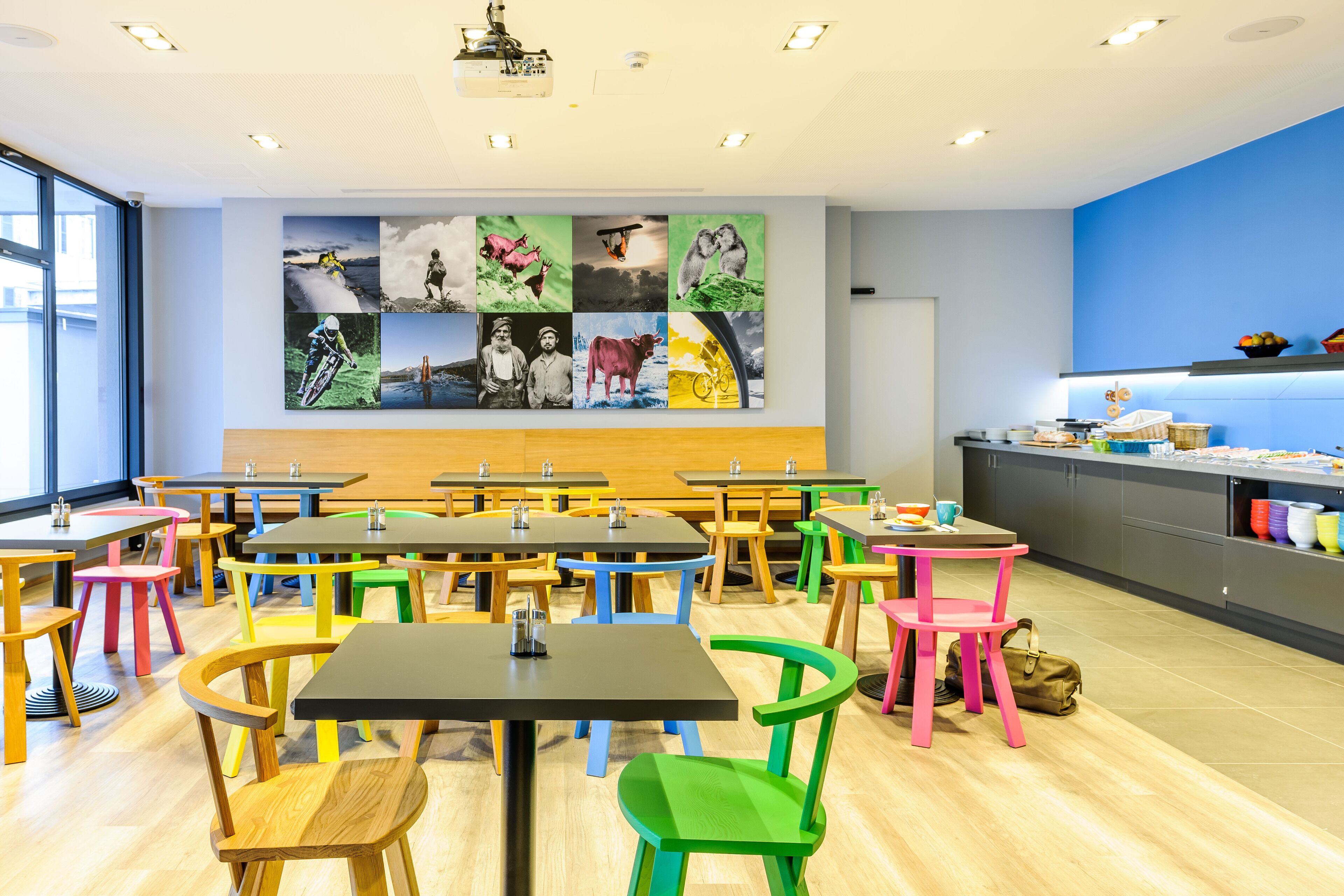 每日供應自助早餐 (每人 EUR17.90)