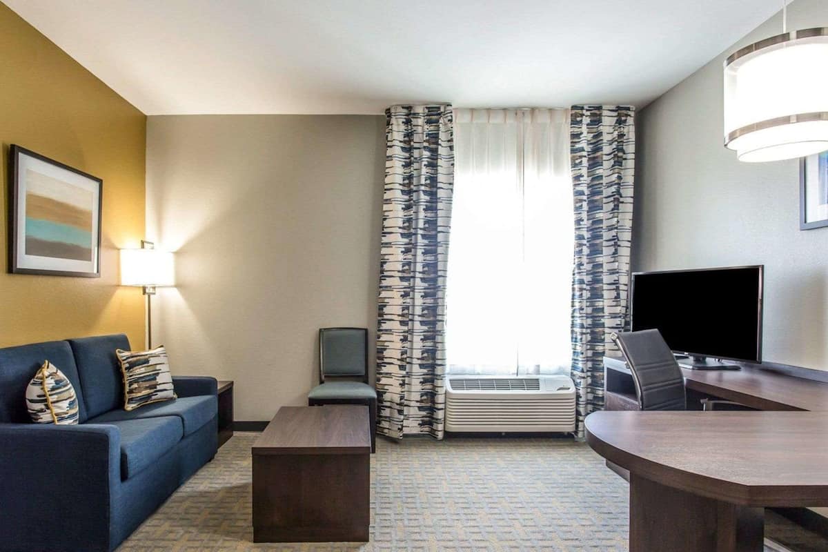 Desk, blackout drapes, iron/ironing board, WiFi (free)