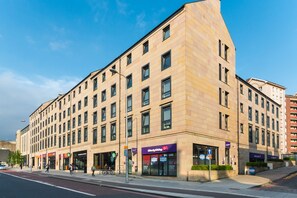 Exterior - Destiny Student Shrubhill - Campus Accommodation (Edinburgh)