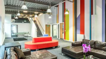 Sala de estar en el lobby