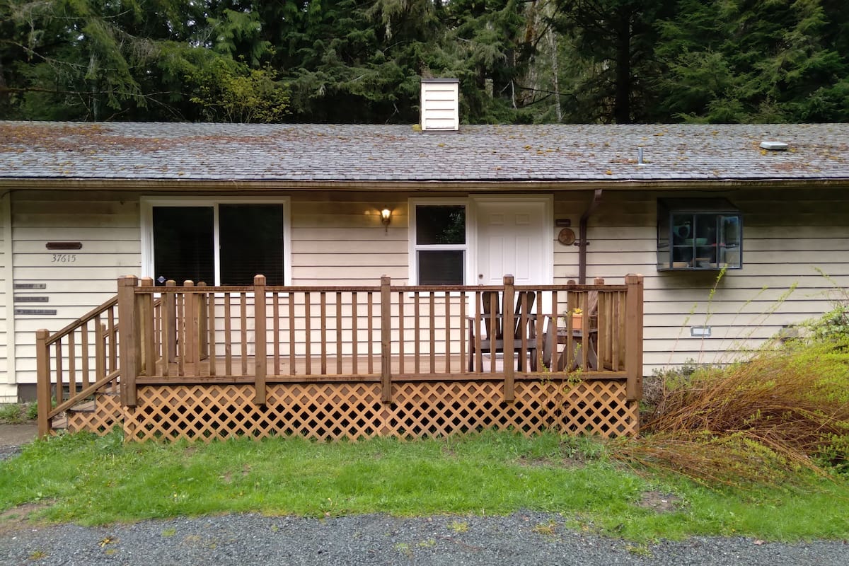 Summit Suite At Forest Retreat (NO Pets, Breakfast NOT Inc) | Terrace/patio