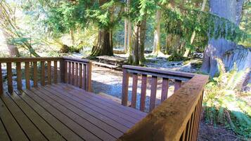 Wonderland Suite At Forest Retreat (NO Pets) | Terrace/patio