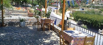 Apartment Hotel Irida