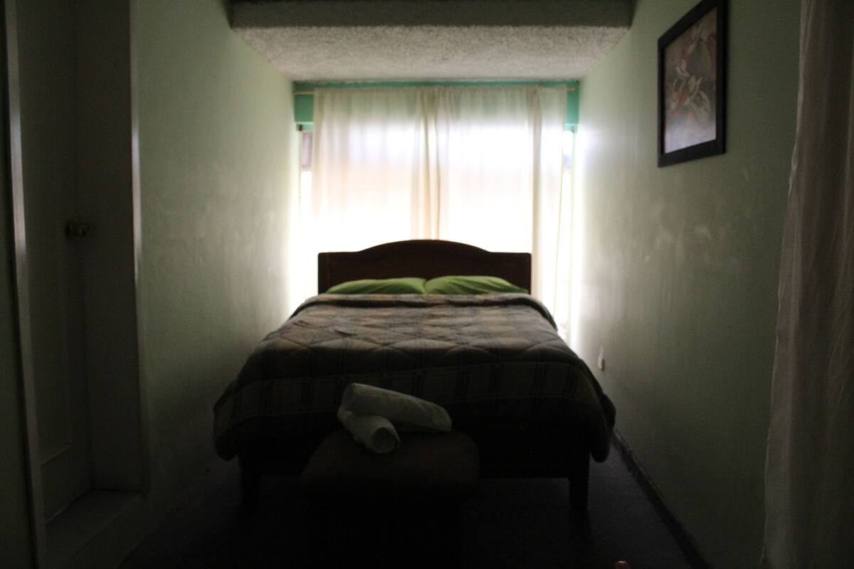 In-room safe, free WiFi