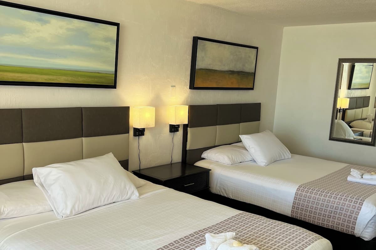 1 bedroom, in-room safe, laptop workspace, iron/ironing board