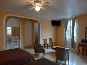 基础四人房 | 埃及棉床单、高档床上用品、羽绒被、特色家居