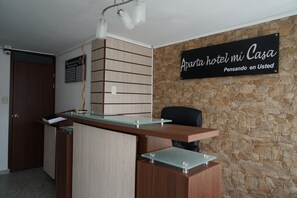 Reception - Aparta Hotel Mi Casa (Manizales)