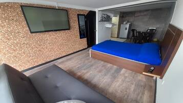 Soundproofing, iron/ironing board, free WiFi, bed sheets