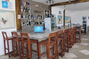 Bar (en la propiedad)
