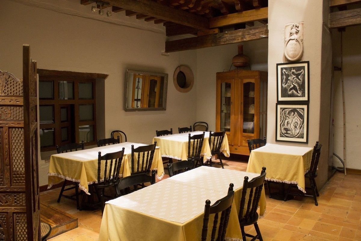 daily cooked-to-order breakfast (mxn 95.00 per person)