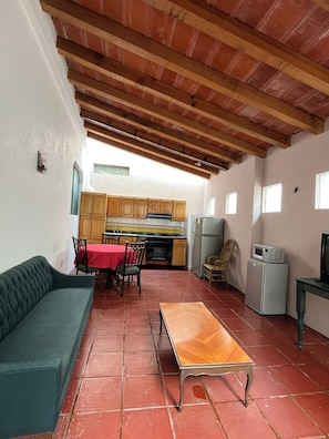 Suite, Kitchen | Private kitchen - Casa del Pingorongo (Zacatecas)