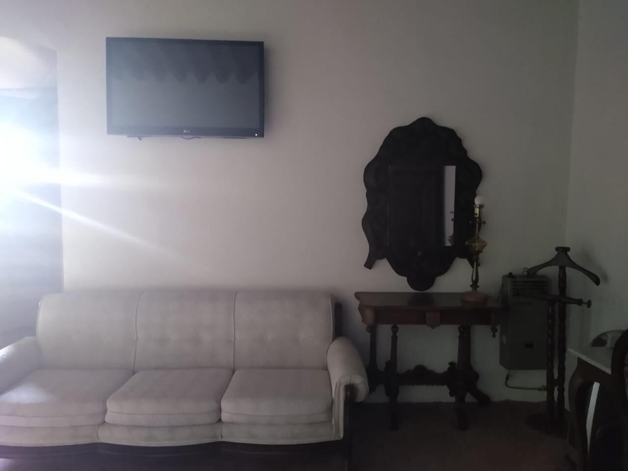 32-inch tv with cable channels