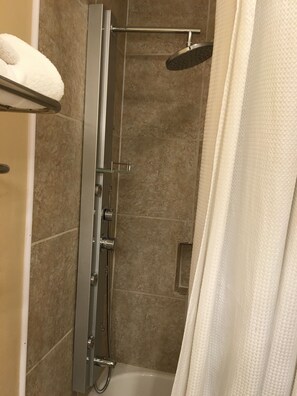 Douche de la salle de bain