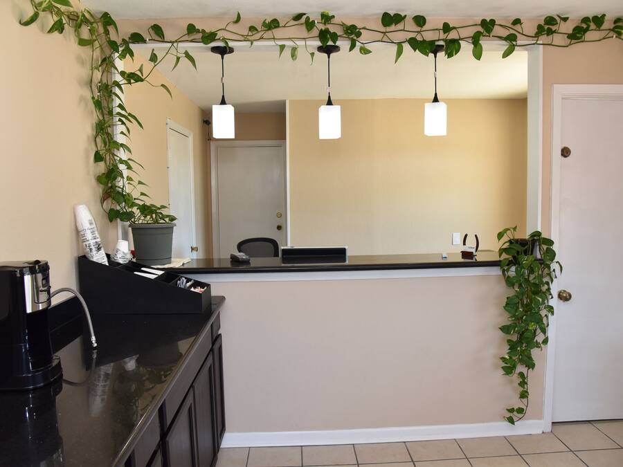 Check-in/check-out kiosk