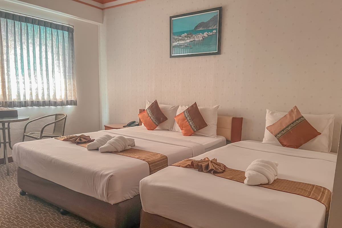 Deluxe Triple Room | Desk, free WiFi