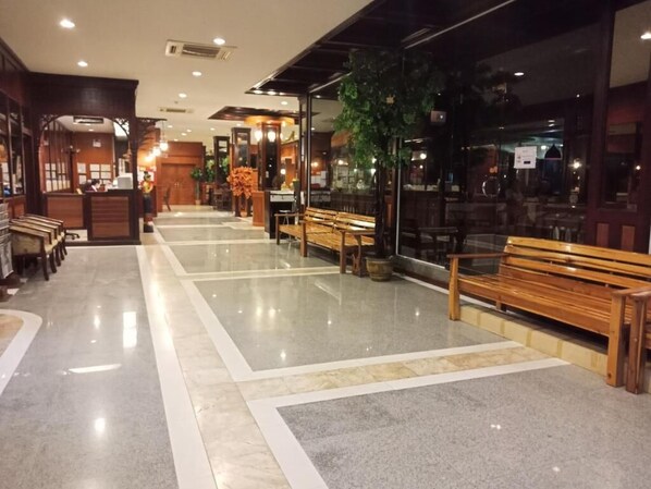 Unclassified image, 1 of 41, button - River Grand Hotel Hat Yai (Hat Yai)