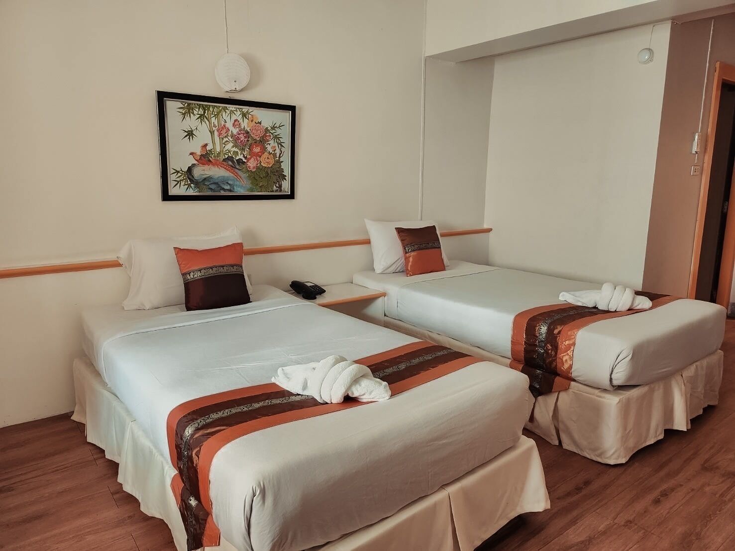 Desk, free WiFi, bed sheets