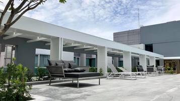 Sun deck