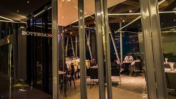 Free daily breakfast