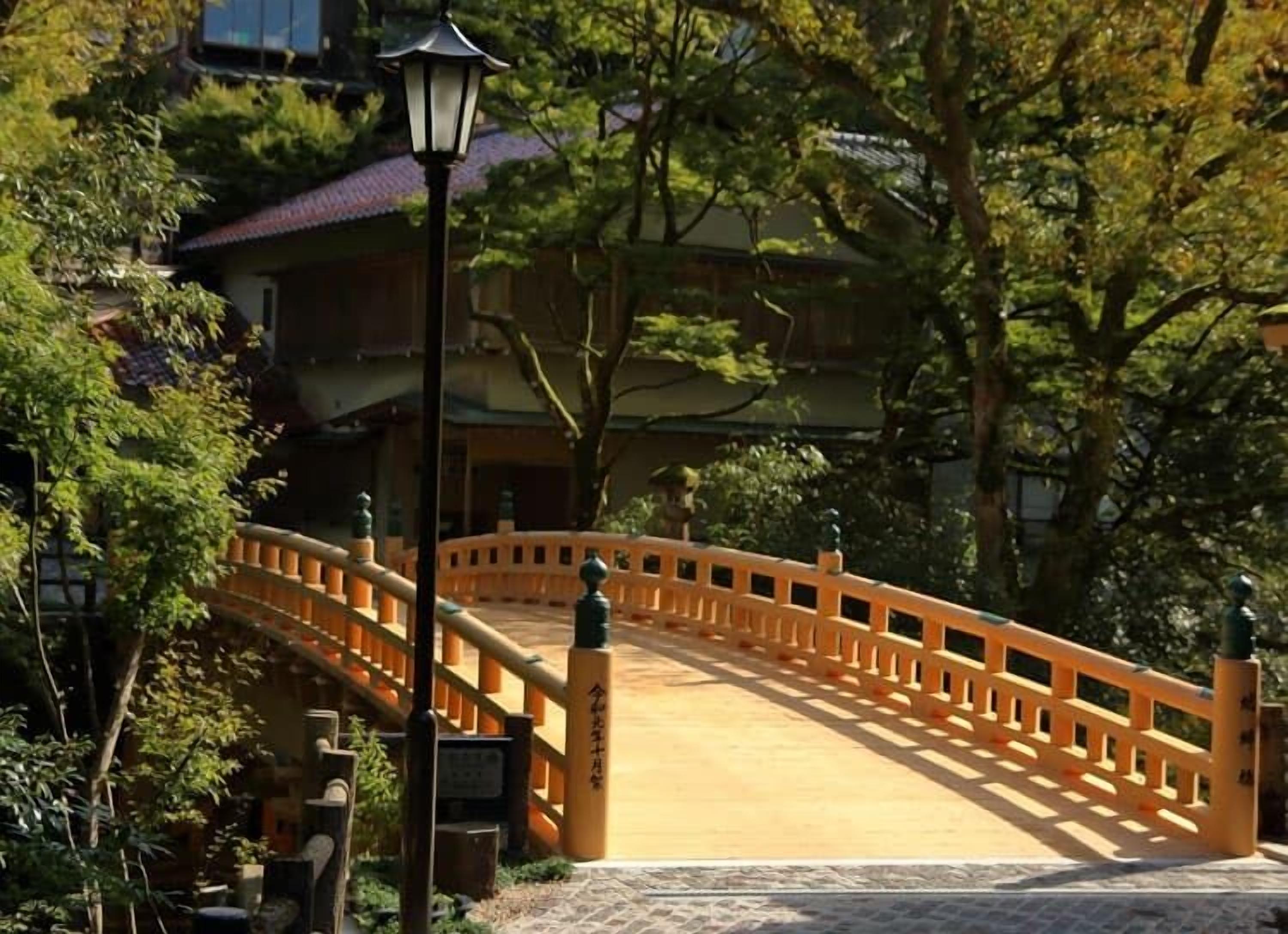 สถานที่น่าสนใจ