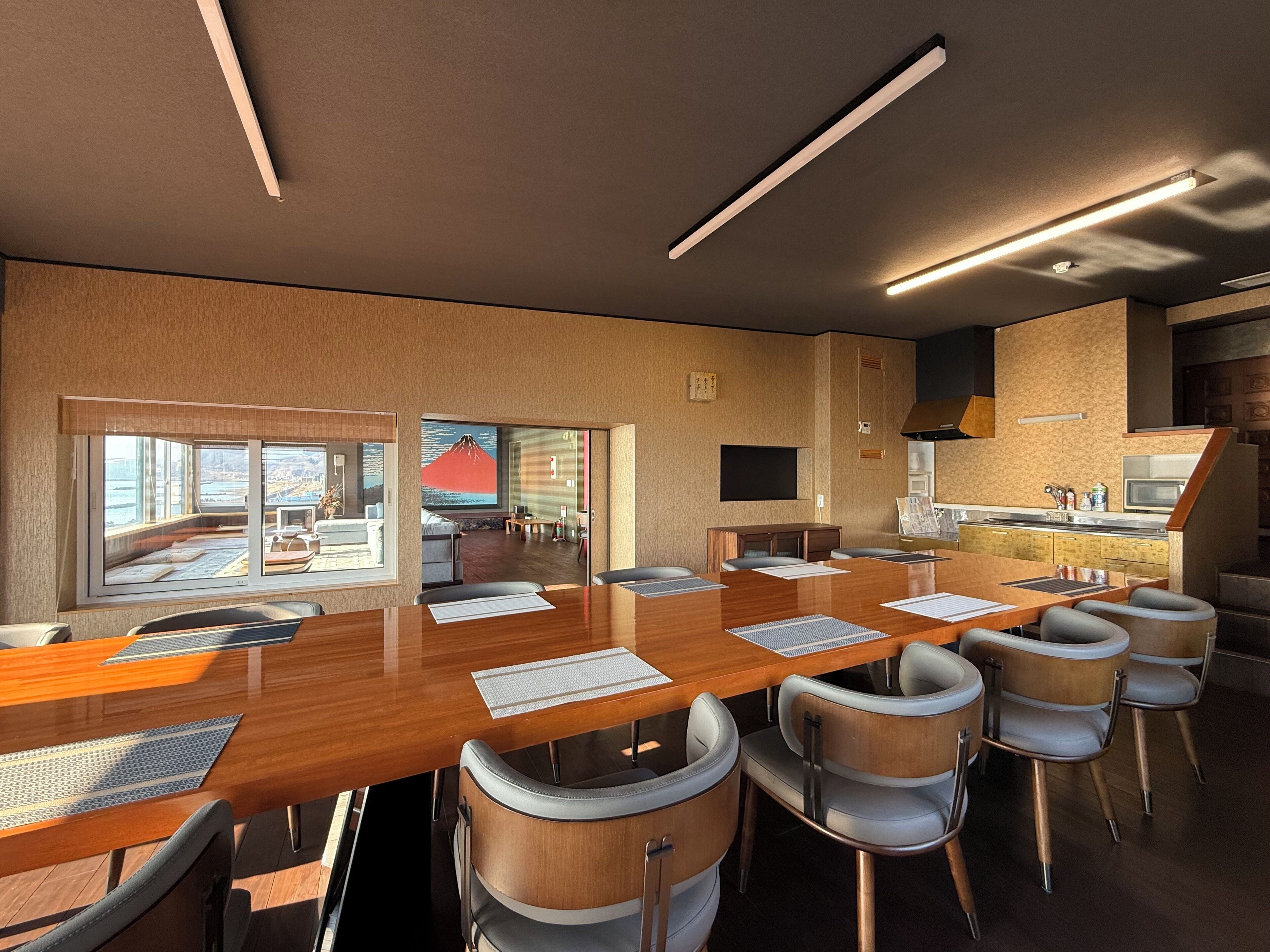 deluxe villa | in-room dining