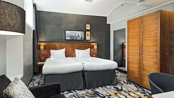 1 bedroom, premium bedding, minibar, in-room safe