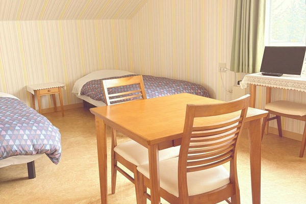 Down comforters, desk, laptop workspace, blackout drapes