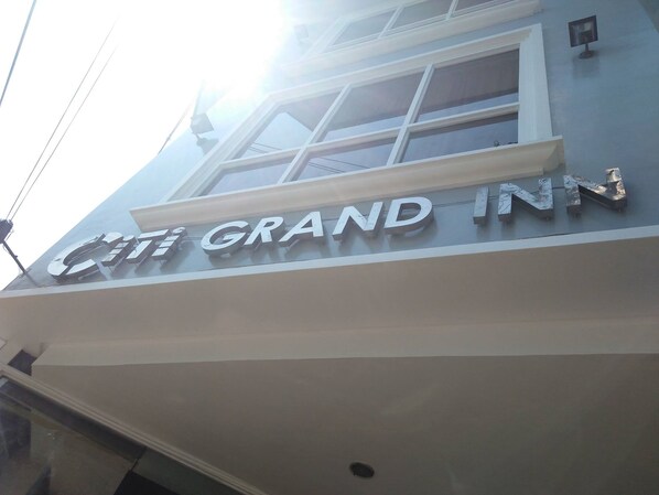 Exterior detail - Citi Grand Inn (Bacolod)