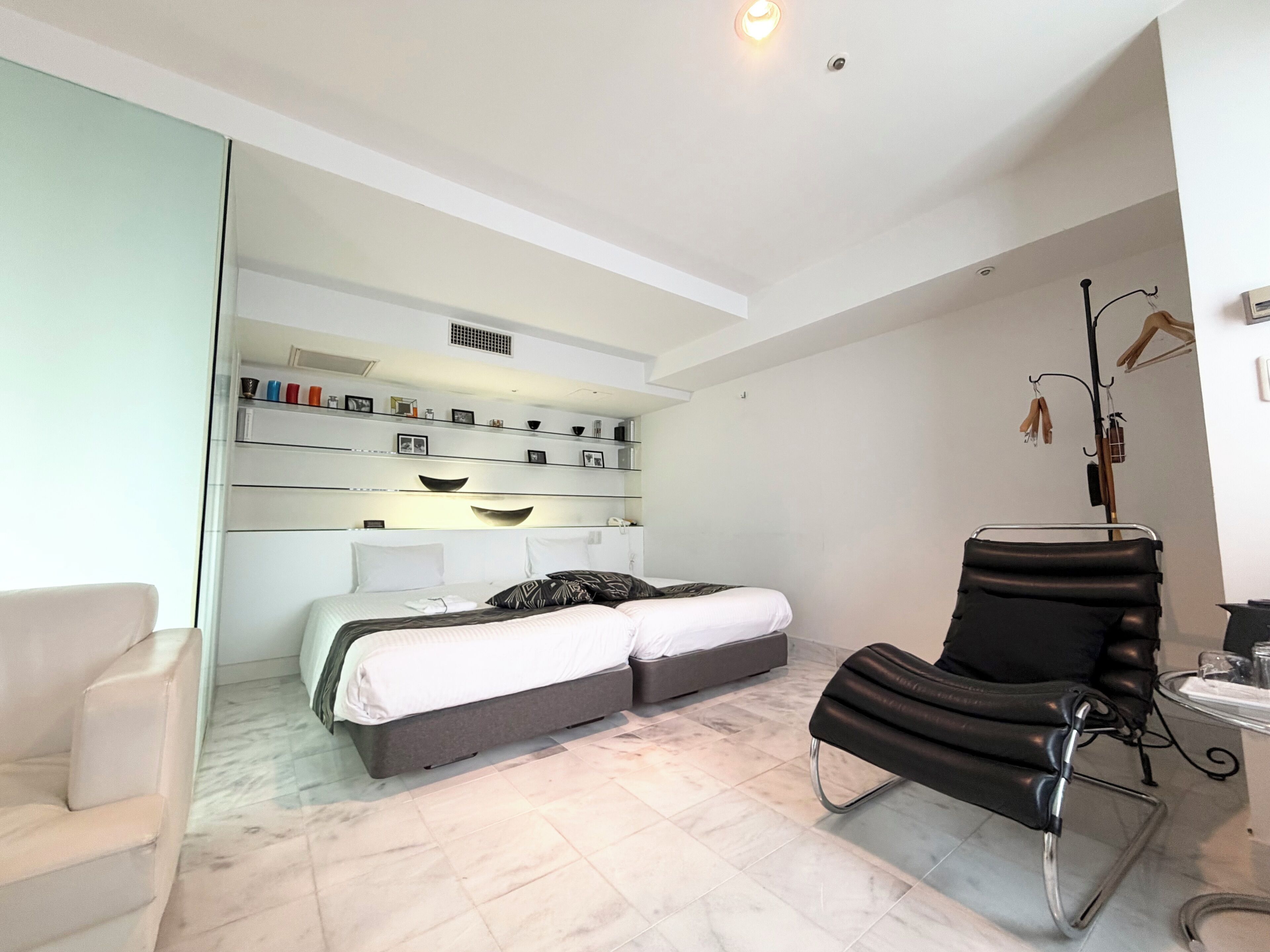 Presidential dubbelrum (Crystal Suite) | Värdeförvaringsskåp på rummet, skrivbord och strykjärn/strykbräda