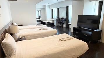 In-room safe, desk, iron/ironing board, free WiFi