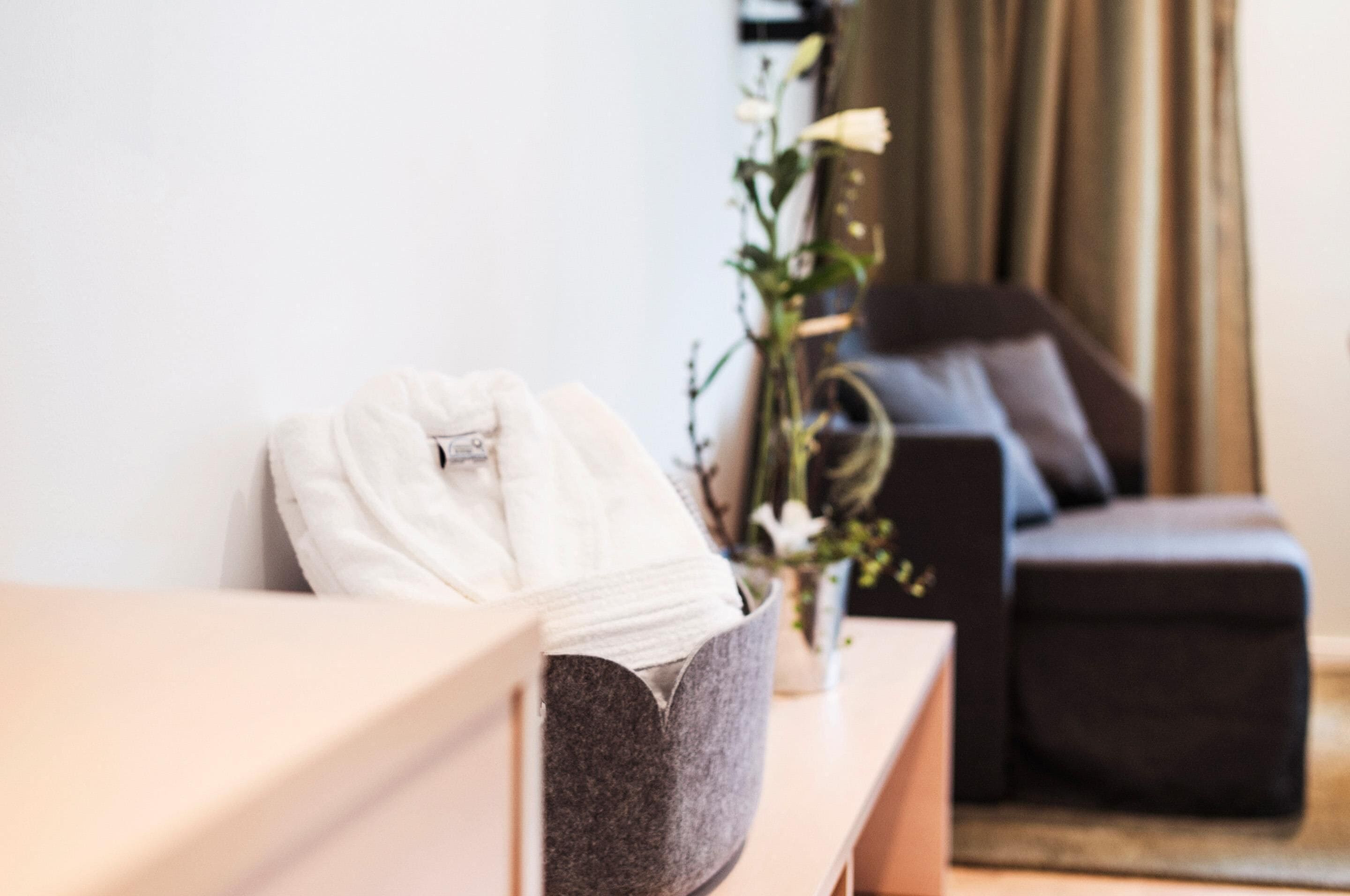 business room, 2 single beds, non smoking | in-room safe, iron/ironing board, free cots/infant beds, free wifi