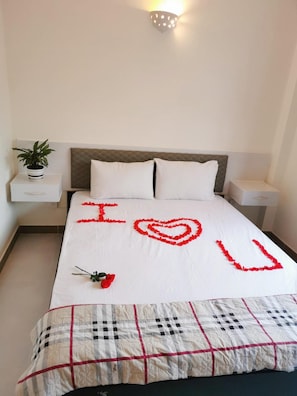 1 dormitorio, cortinas opacas, sistema de insonorización y wifi gratis