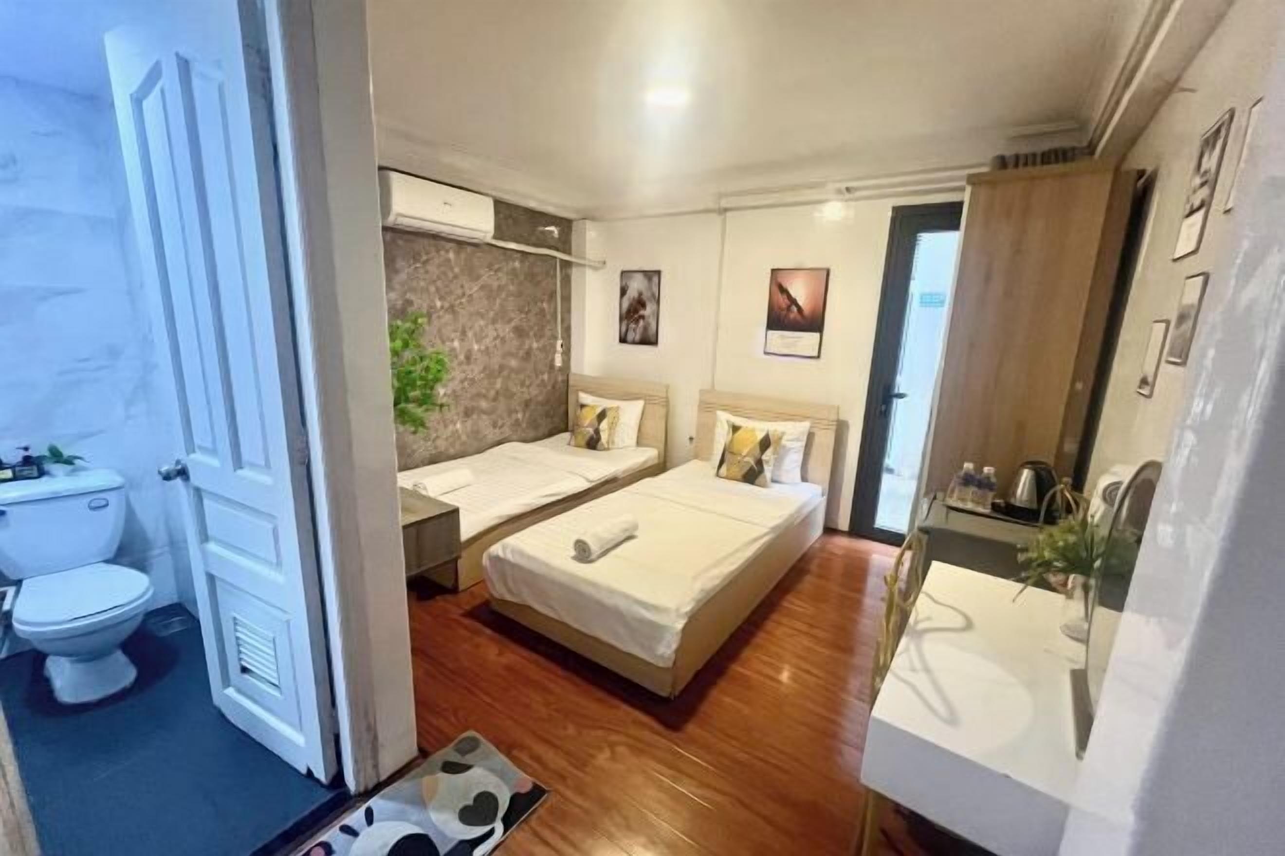 1 bedroom, blackout curtains, soundproofing, free WiFi