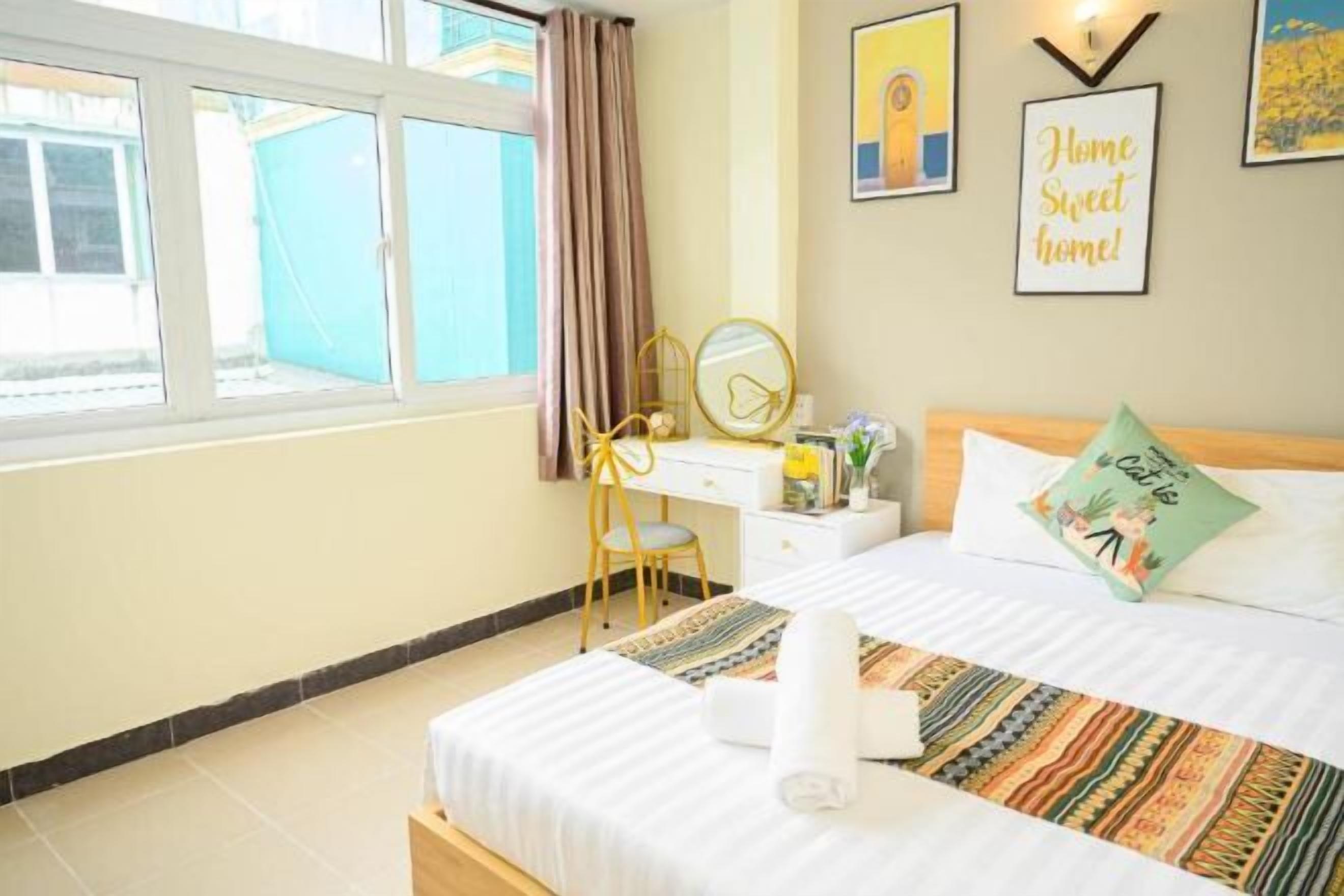 1 bedroom, blackout curtains, soundproofing, free WiFi