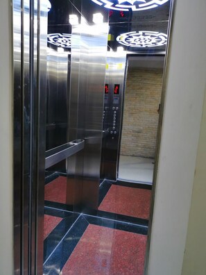 Hallway - Jasmine Hotel (Ho Chi Minh City)