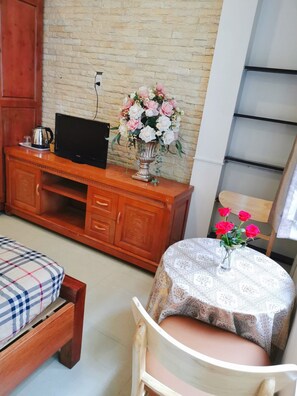 Family Quadruple Room, 2 Queen Beds, City View | Living area - Jasmine Hotel (Ho Chi Minh City)