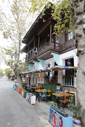 Front of property - Hotel Prinkipos (Adalar)
