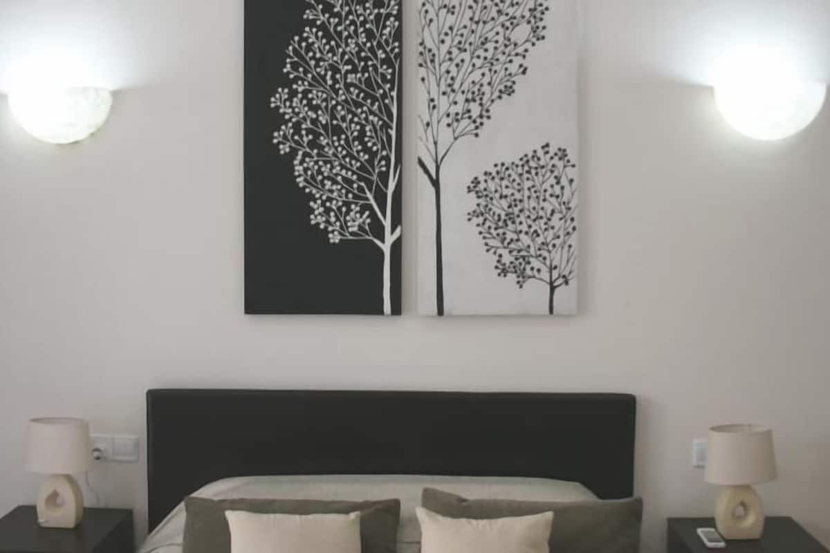 Apartamento Deluxe, 2 habitaciones, 2 baños | 1 dormitorio, caja fuerte, wifi gratis
