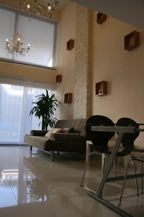 Televisión de pantalla plana