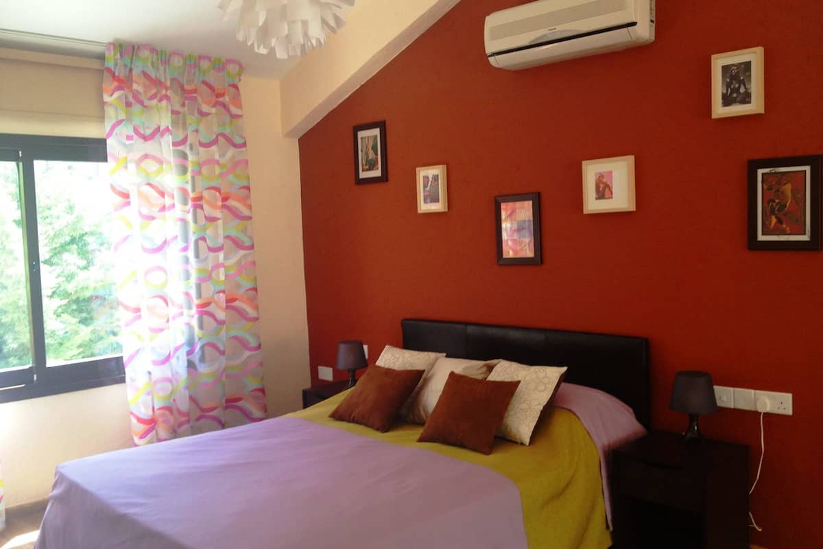 Apartamento, 1 habitación, entresuelo | 1 dormitorio, caja fuerte, wifi gratis