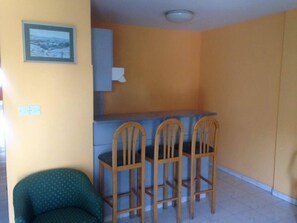 Studio | In-room dining
