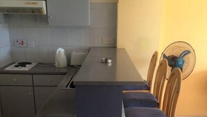Leilighet, 1 soverom | Spiseområde på rommet