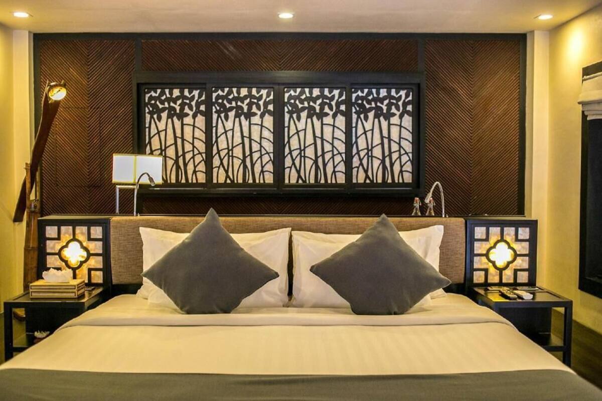 Minibar, in-room safe, individually decorated, desk