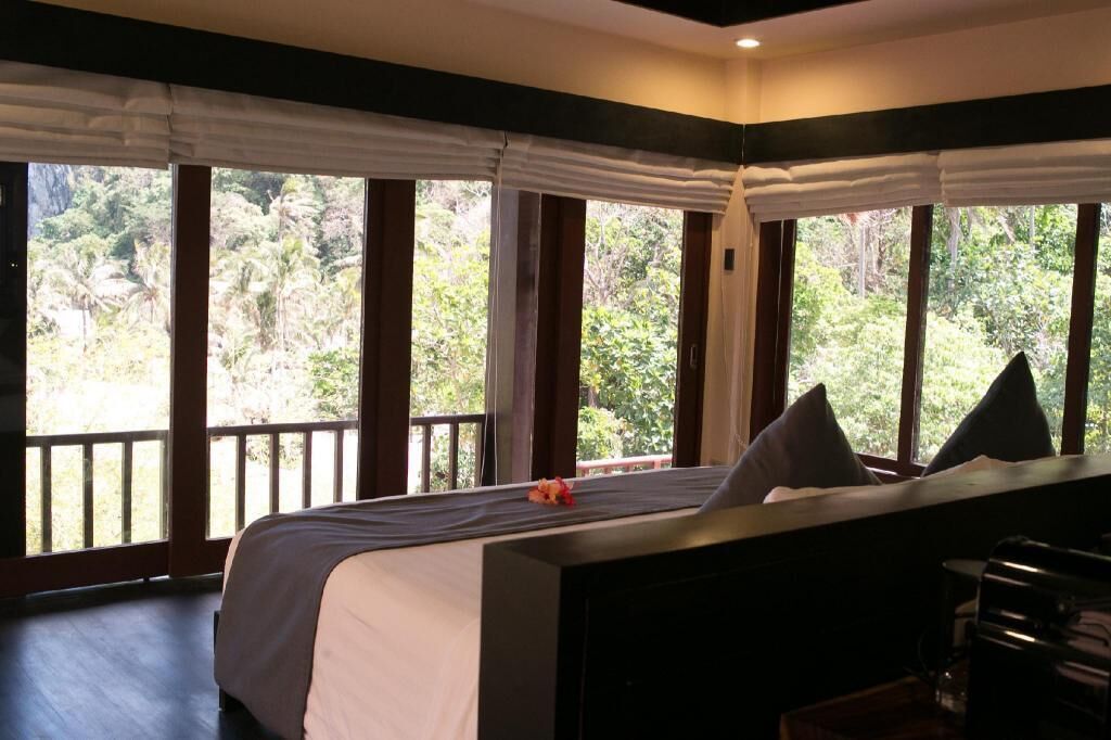 Frigobar, cofres nos quartos, individualmente decorados, escrivaninha