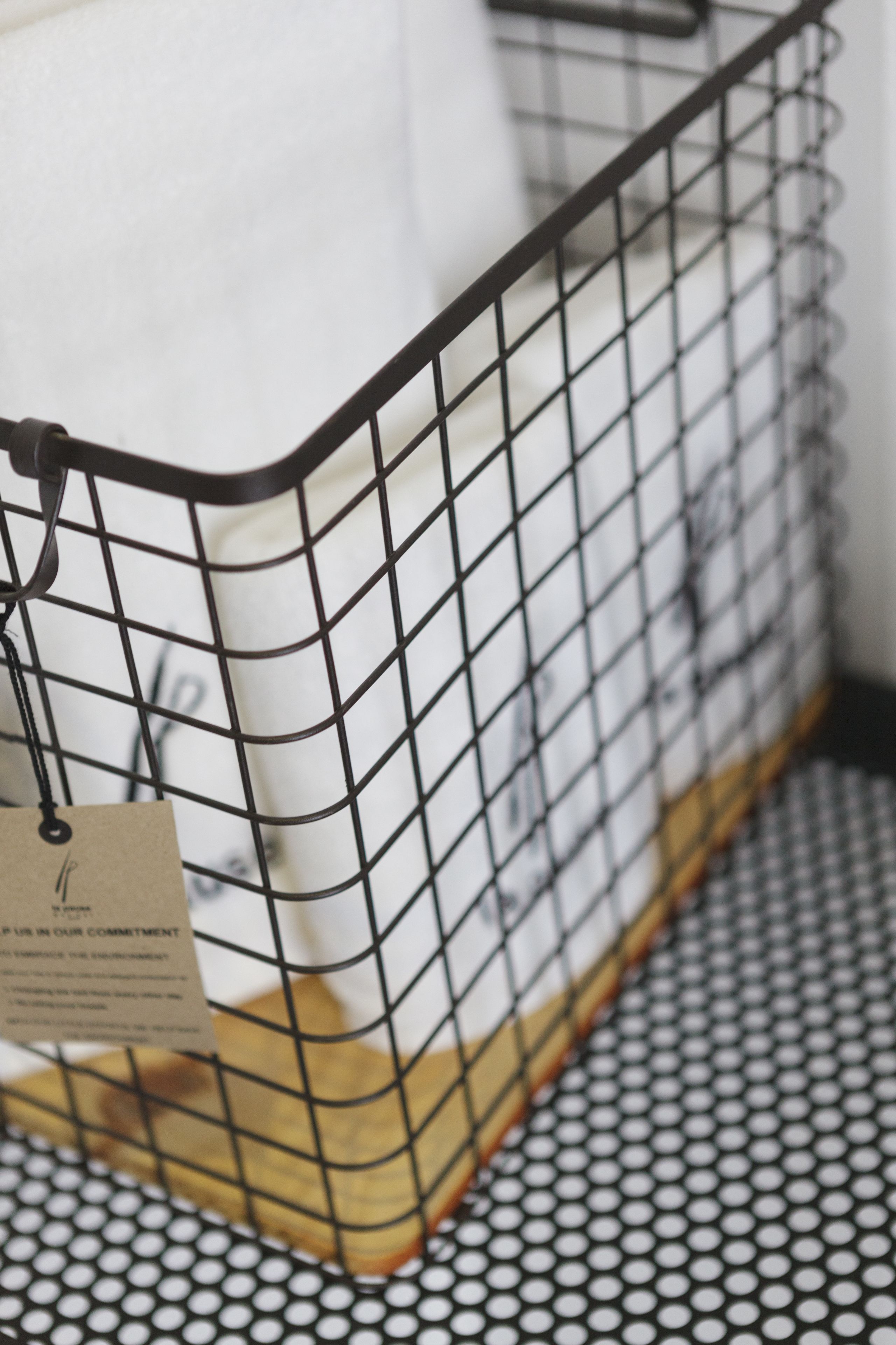 shower, free toiletries, hair dryer, bidet