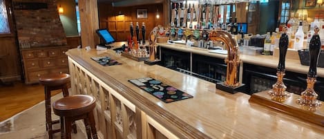 酒吧(店内)