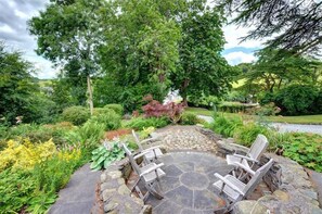 Garden - The Old Rectory Bed & Breakfast (Ruthin)